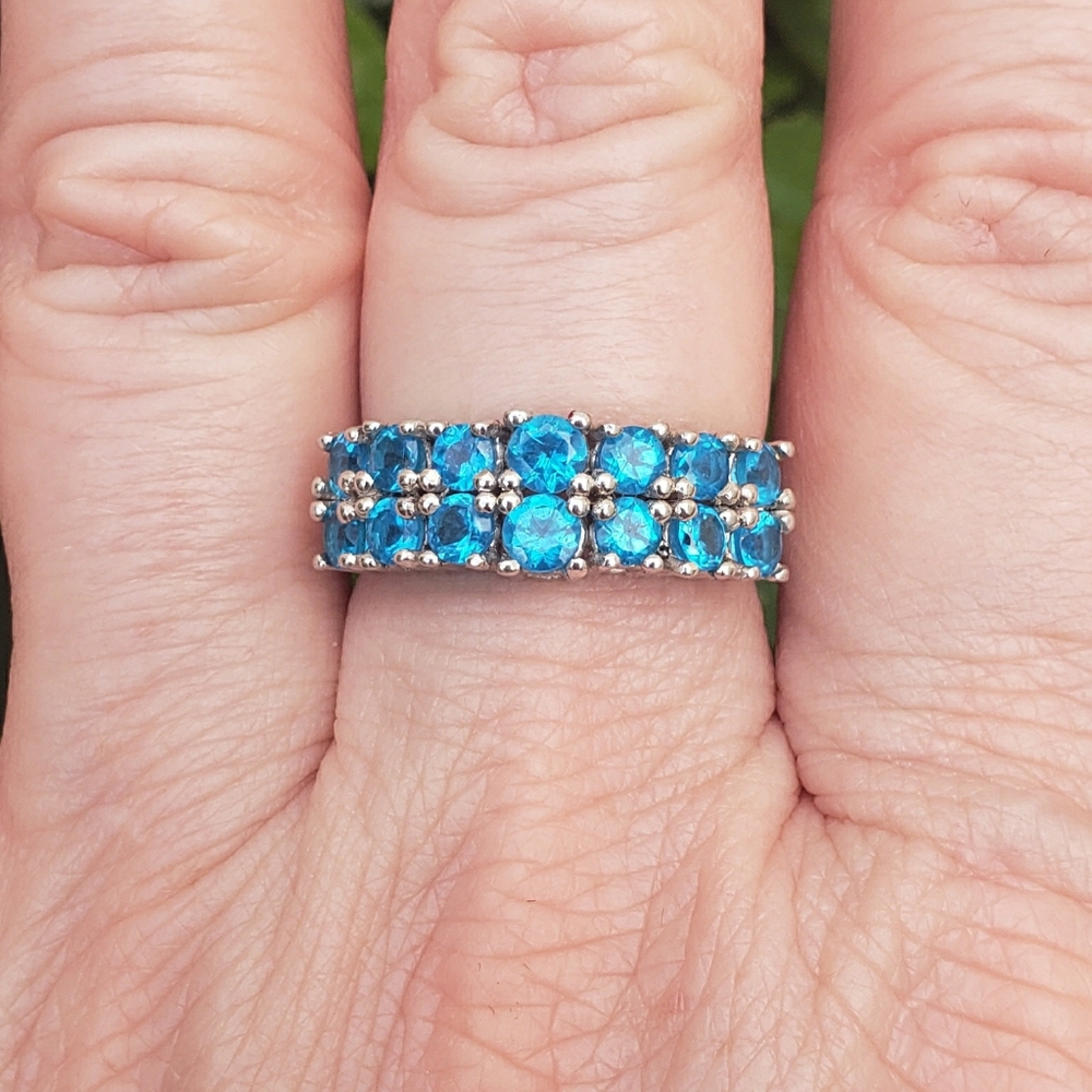 Neon Blue Apatite Ring - Picture 2 of 11